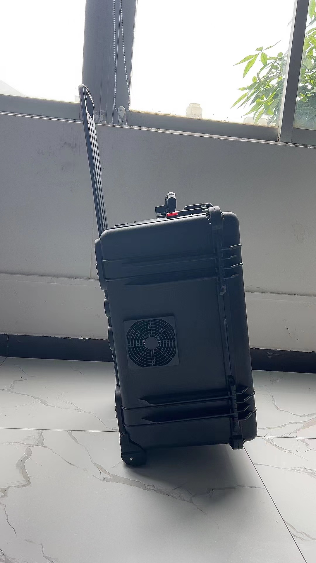 安平手拉箱型移动通信干扰器